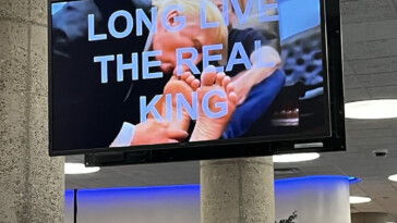 hackers-play-ai-video-of-trump-kissing-elon-musk’s-feet-on-cafeteria-screens-at-hud-headquarters:-‘long-live-the-real-king’