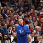 men’s-basketball-ap-poll:-kansas,-uconn-are-falling-apart-at-the-worst-time