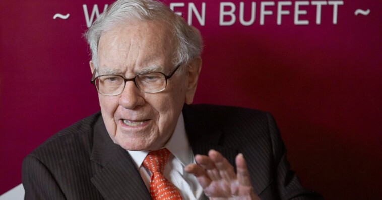 warren-buffet-surrenders-to-trump,-hoped-nobody-would-notice,-but-we-did