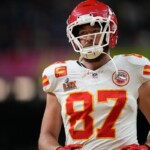 chiefs-anticipate-that-tight-end-travis-kelce-will-return-for-2025-season