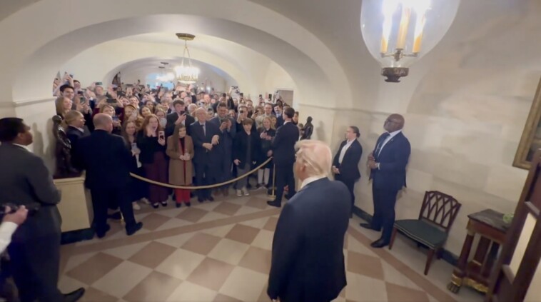 president-trump-delights-visitors-with-surprise-appearance-on-first-day-of-resumed-white-house-tours