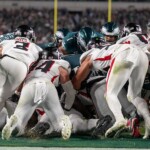 falcons-head-coach-expresses-distaste-for-eagles’-tush-push:-‘should’ve-been-illegal-3-years-ago’