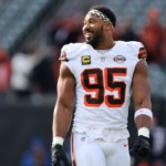 browns-don’t-plan-to-trade-garrett,-gm-insists