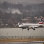 american-airlines-flight-aborts-landing-at-dc’s-reagan-airport-in-near-miss-with-departing-plane-in-latest-aviation-mishap