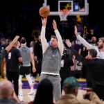 the-real-reason-lakers-star-luka-doncic-did-pregame-push-ups-in-front-of-the-dallas-mavericks