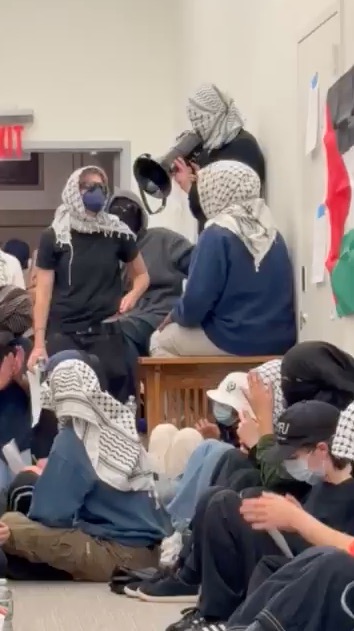 dozens-of-pro-hamas-students-seize-control-of-historic-barnard-college-academic-building