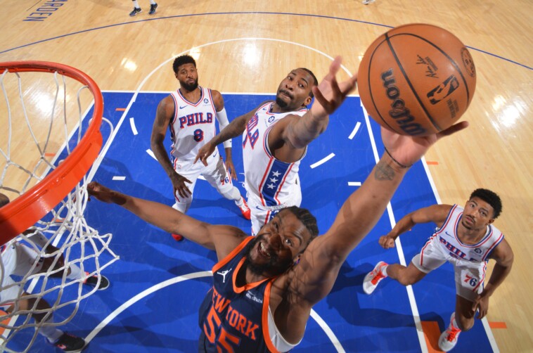 knicks’-ariel-hukporti-suffers-knee-injury-in-his-first-start-of-season