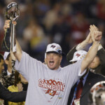 jon-gruden-reinstated-into-buccaneers’-ring-of-honor-after-removal-over-email-scandal