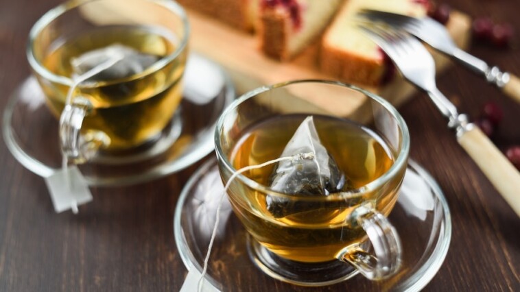 brewing-tea-removes-harmful-toxins-from-water,-study-finds