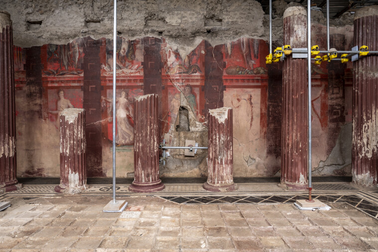 never-before-seen-series-of-ancient-paintings-dug-up-in-pompeii-provide-clues-on-rituals-tied-to-greek-god