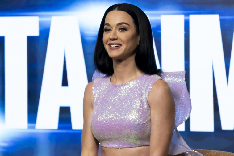 katy-perry,-gayle-king-announce-they’re-joining-all-woman-space-flight