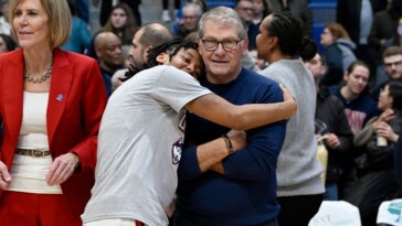 uconn-women-clinch-5th-straight-big-east-title