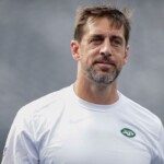 sources:-giants-talk-possible-addition-of-rodgers