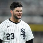 white-sox-lose-leading-hr-hitter-andrew-benintendi-for-4-6-weeks-due-to-broken-right-hand