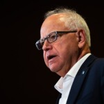 ex-vikings-player-calls-tim-walz-‘disgusting,-disgrace-to-football’-for-letting-trans-athletes-in-girls-sports