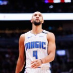 magic-guard-jalen-suggs-out-indefinitely-with-left-knee-injury