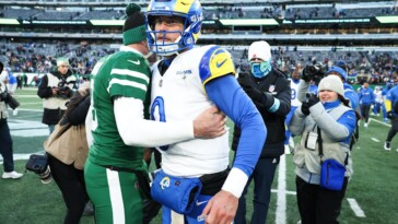 rams-qb-matthew-stafford-avoided-the-legacy-gamble-that-aaron-rodgers-made