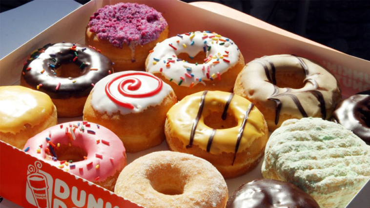 oklahoma-toddler-dials-911-to-tell-police-about-an-’emergency-need-for-donuts’