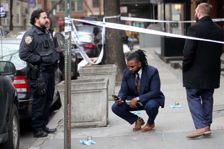 man-shot-and-killed-in-iconic-nyc-bar-featured-in-hbo’s-‘girls’