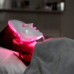 can-red-light-therapy-improve-your-skin?-dermatologists-share-benefits-and-tips