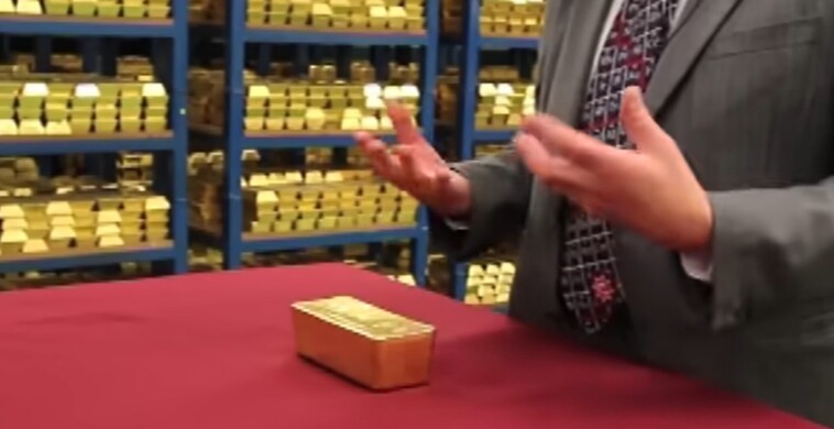 8-consecutive-record-weeks-for-gold-sends-warning-signals-about-paper-assets