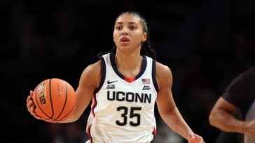 fudd-still-pondering-return-to-uconn,-turning-pro