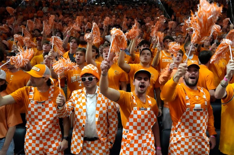 jahmai-mashack’s-buzzer-beating-3-pointer-gives-tennessee-79-76-win-over-alabama