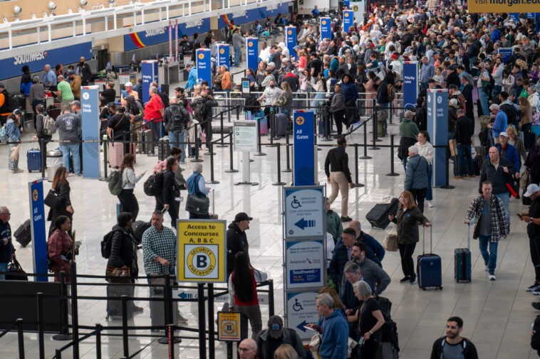 power-outage-at-baltimore-airport-triggers-massive-delays,-diverted-flights 