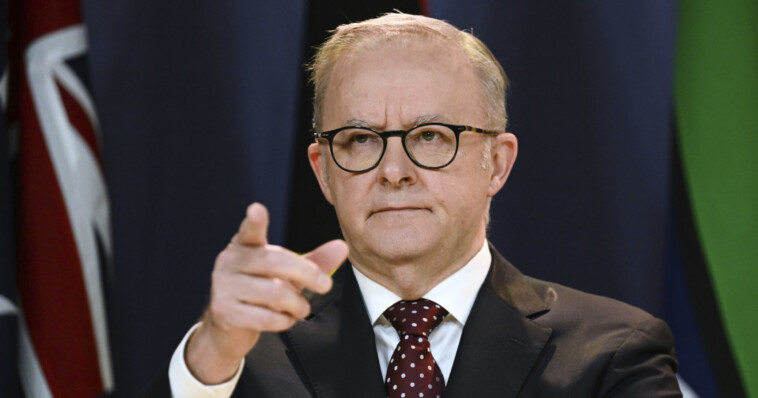 australia-will-accept-trump-tariffs-without-retaliation