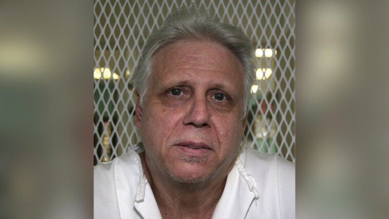 texas-execution-of-‘desert-killer,’-on-death-row-for-30-years,-blocked-by-court