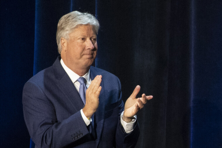 former-texas-megachurch-pastor-robert-morris-indicted-in-oklahoma-on-child-sexual-abuse-charges