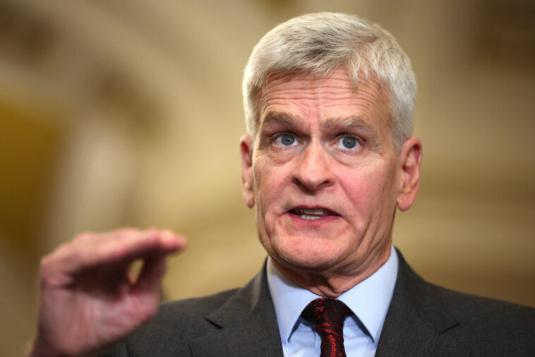 trump’s-fda-and-nih-picks-clear-committee,-teeing-up-final-senate-confirmation