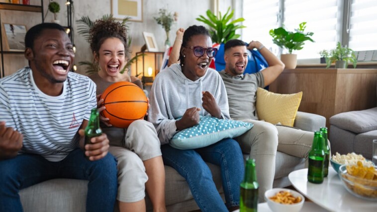 9-must-have-march-madness-party-supplies