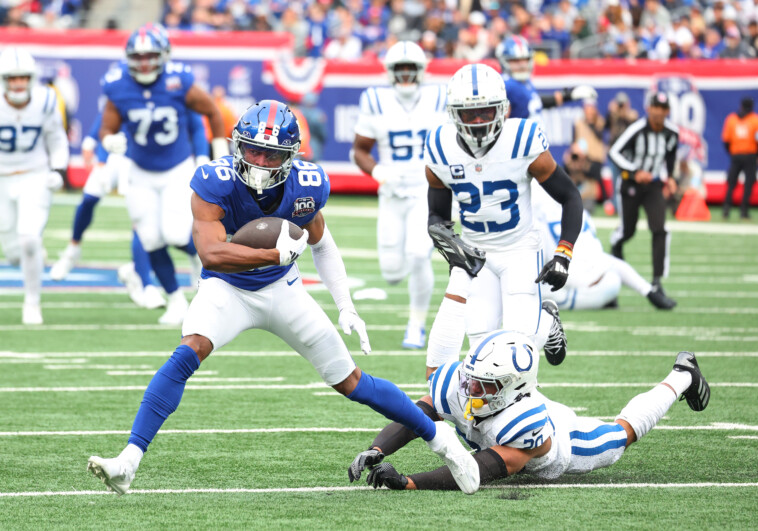 the-quarterback-talks-darius-slayton-had-with-giants-brass-before-$36-million-reunion