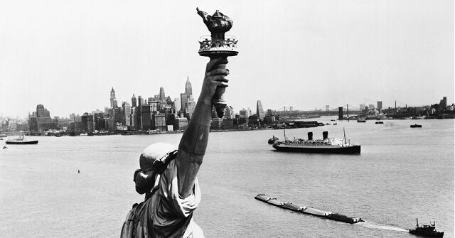 karoline-leavitt-slams-french-official:-statue-of-liberty-‘absolutely-not’-being-returned