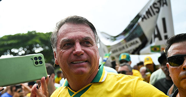 thousands-back-jair-bolsonaro-at-conservative-rally-in-brazil