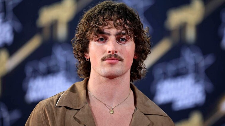 pop-star-left-mormon-church,-explains-why-he-refuses-to-try-drugs-and-alcohol
