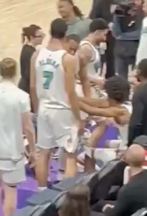 desmond-bane-shoves-grizzlies-teammate-in-ugly-sideline-incident