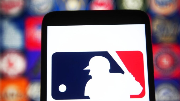 baseball-fans-lament-mlb-app-technical-issues-on-opening-day