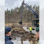 us.-military-recovery-efforts-still-ongoing-to-recover-vehicle-trapped-in-swamp