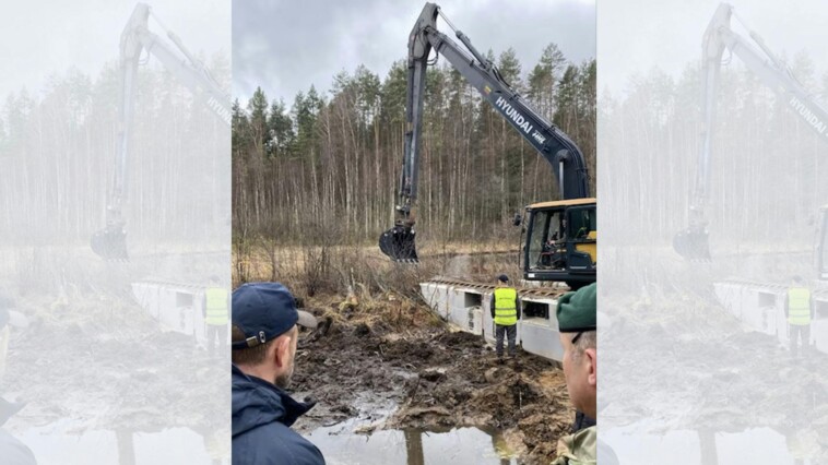 us.-military-recovery-efforts-still-ongoing-to-recover-vehicle-trapped-in-swamp