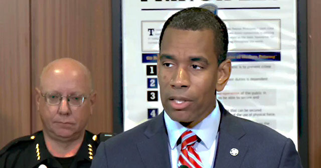new-york-officials-criticize-police-for-assisting-federal-agents-with-deportations