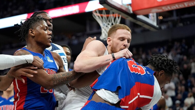 t’wolves,-pistons-players-get-into-scrap-during-game,-leading-to-multiple-ejections