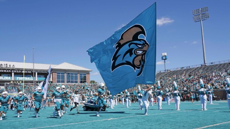 chanticleers-1st-in-fbs-to-offer-free-concessions