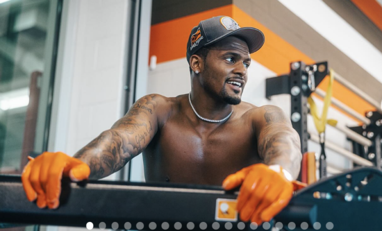 deshaun-watson-has-cryptic-response-after-browns-owner’s-‘swing-and-miss’-admission