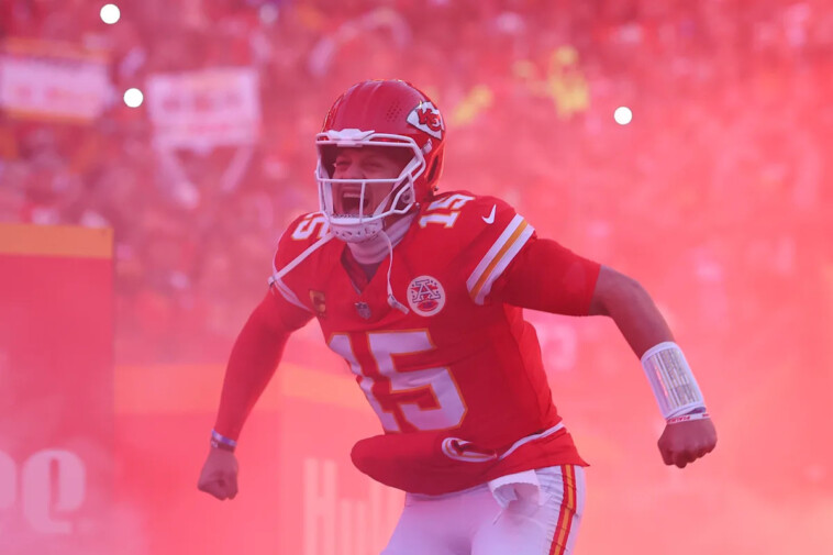 chiefs-smart-to-become-nfl's-annual-christmas-team,-like-lions-and-cowboys-on-thanksgiving