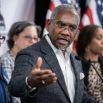 house-dem-angles-to-force-vote-to-scrap-trump’s-‘liberation-day’-tariffs