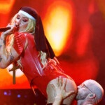 pop-star-kesha-tells-bob-the-drag-queen-she’ll-fight-for-lgbtq+-rights-‘until-the-day-i-die’