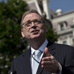 kevin-hassett-doubles-down-on-trump-tariffs,-says-dozens-of-countries-are-asking-to-negotiate