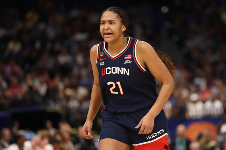 sarah-strong-must-tap-into-one-uncomfortable-skill-on-route-to-uconn-superstardom